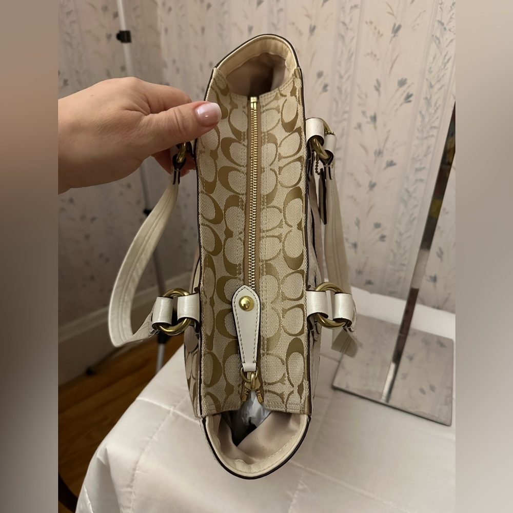 Coach Circle Patchwork Tote - image 6